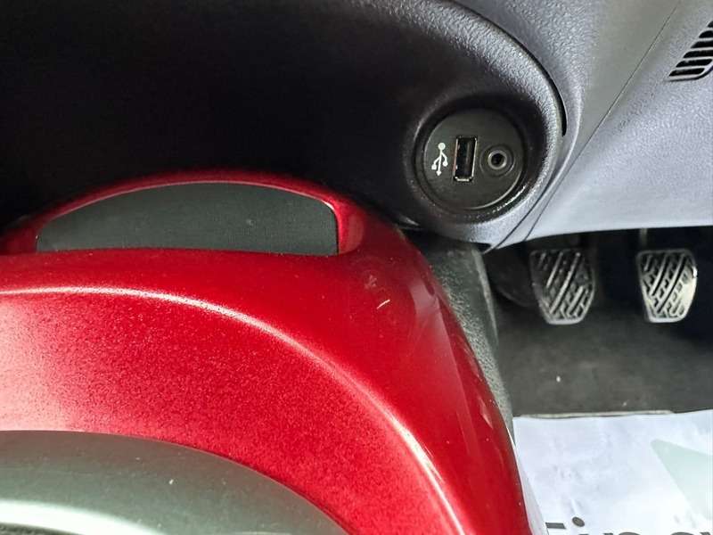 2011 NISSAN JUKE 2011 NISSAN JUKE