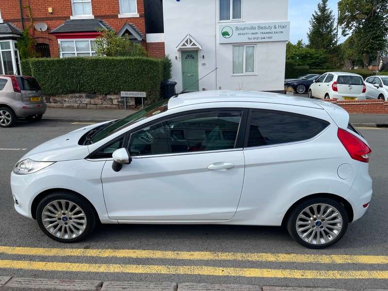 2011 FORD FIESTA 2011 FORD FIESTA