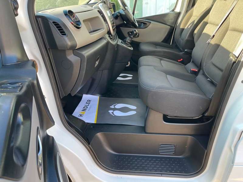 2019 NISSAN NV300 2019 NISSAN NV300
