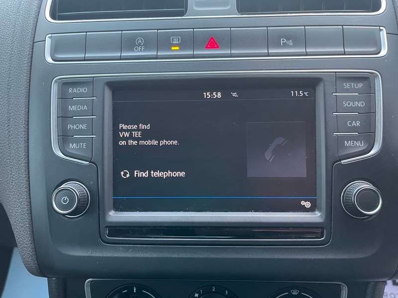 null VOLKSWAGEN POLO null VOLKSWAGEN POLO