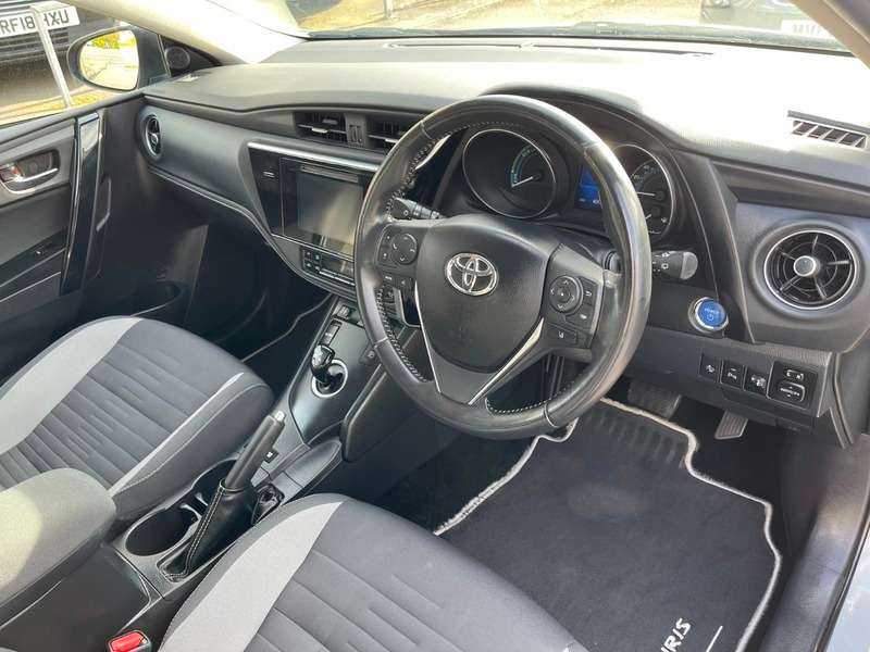2018 TOYOTA AURIS 2018 TOYOTA AURIS
