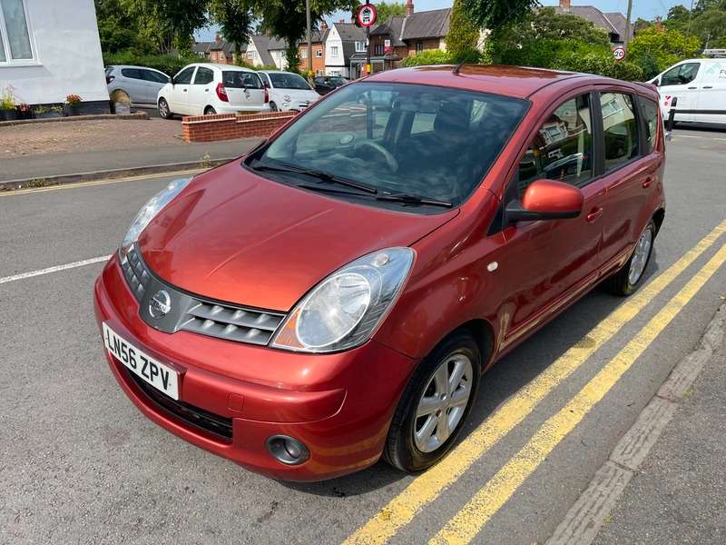 A 2006 NISSAN NOTE SE A 2006 NISSAN NOTE SE