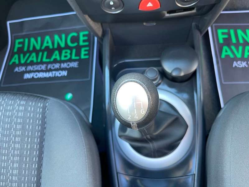 2006 RENAULT MEGANE 2006 RENAULT MEGANE