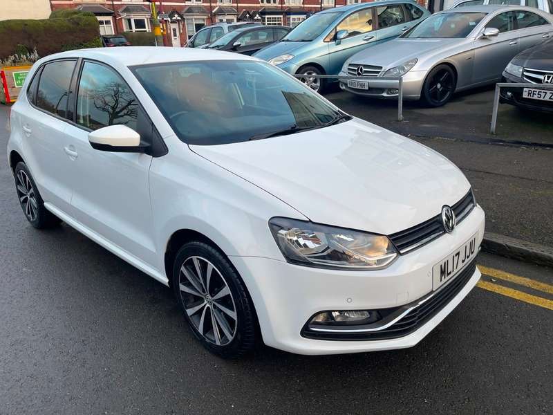 null VOLKSWAGEN POLO null VOLKSWAGEN POLO