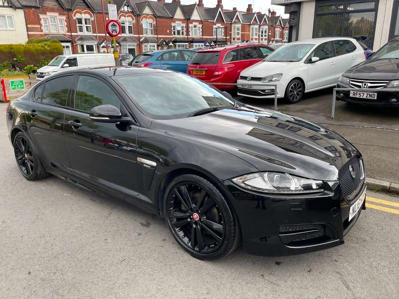A 2015 JAGUAR XF D R-SPORT BLACK A 2015 JAGUAR XF D R-SPORT BLACK
