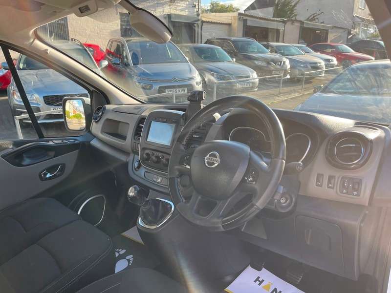 2019 NISSAN NV300 2019 NISSAN NV300