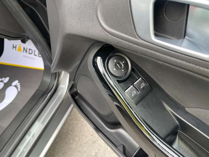 2015 FORD FIESTA 2015 FORD FIESTA