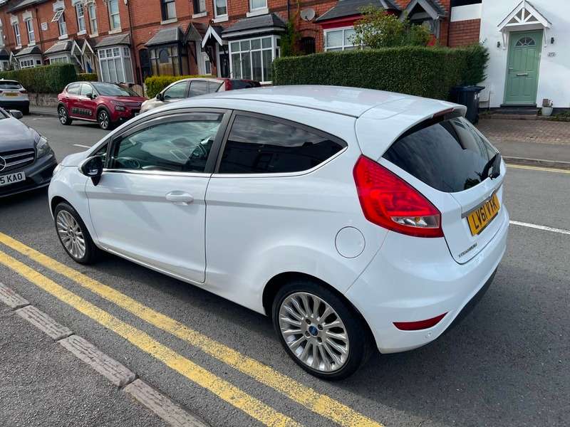 2011 FORD FIESTA 2011 FORD FIESTA