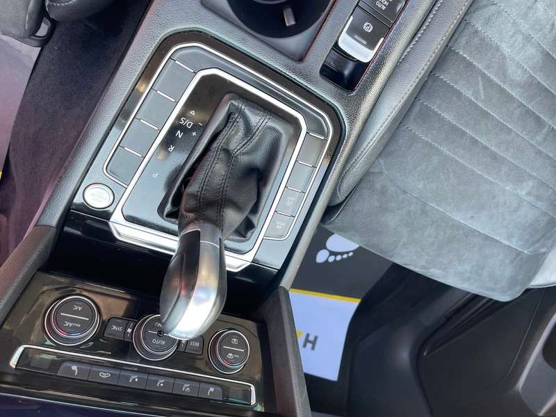 2018 VOLKSWAGEN PASSAT 2018 VOLKSWAGEN PASSAT
