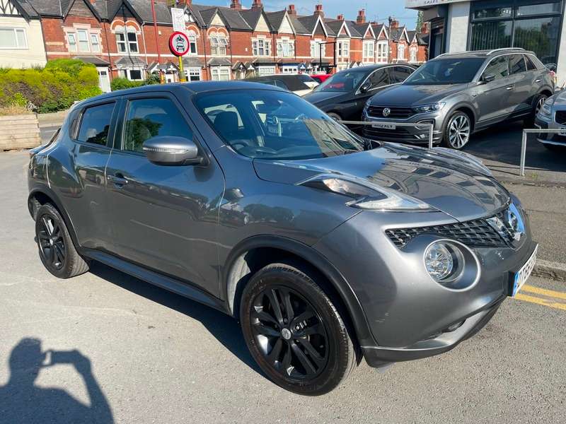 A 2017 NISSAN JUKE N-CONNECTA XTRONIC A 2017 NISSAN JUKE N-CONNECTA XTRONIC