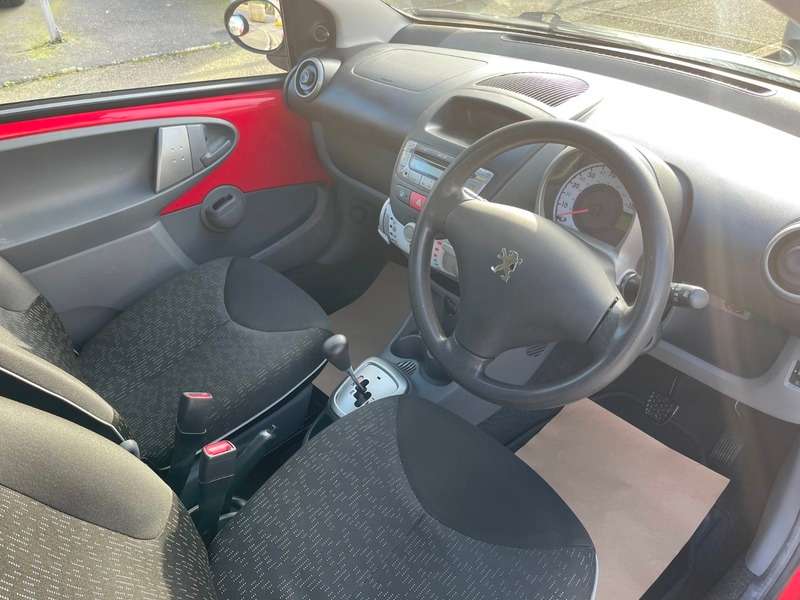 2011 PEUGEOT 107 2011 PEUGEOT 107