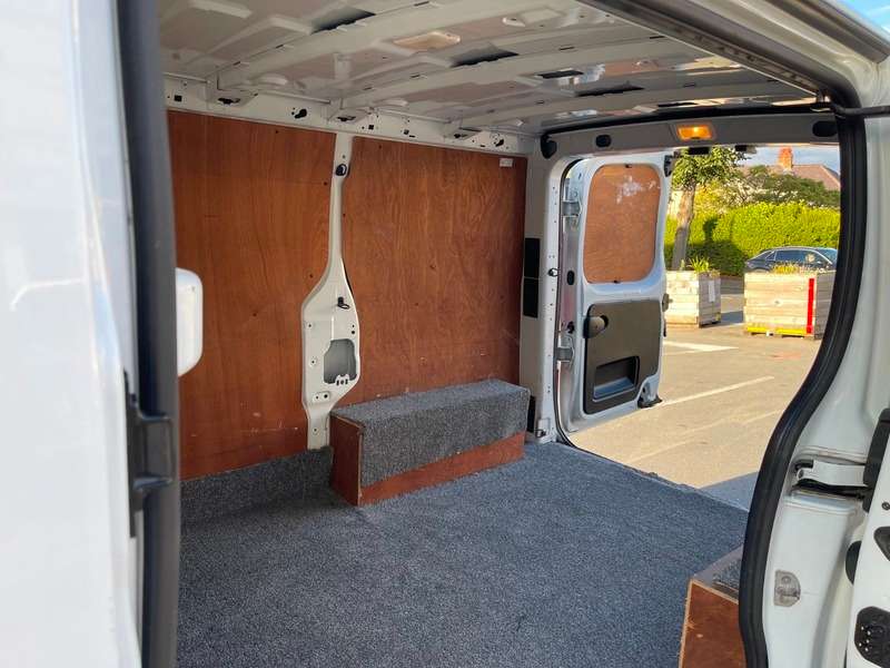2019 NISSAN NV300 2019 NISSAN NV300