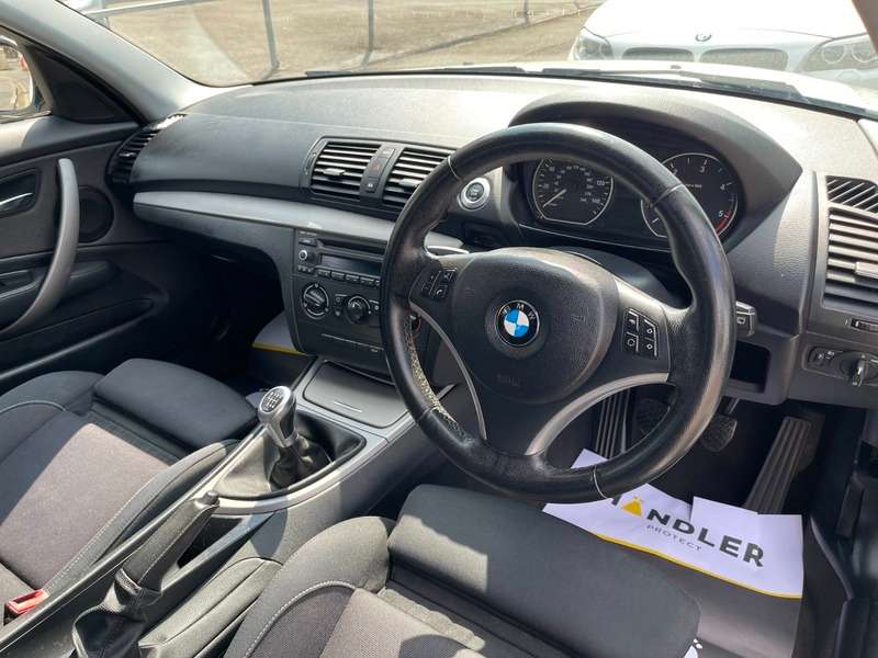 2011 BMW 1 SERIES 2011 BMW 1 SERIES