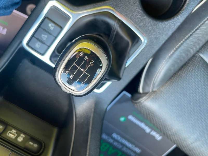 null KIA SPORTAGE null KIA SPORTAGE