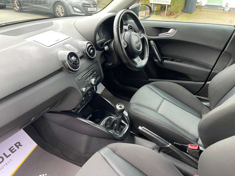 2014 AUDI A1 2014 AUDI A1