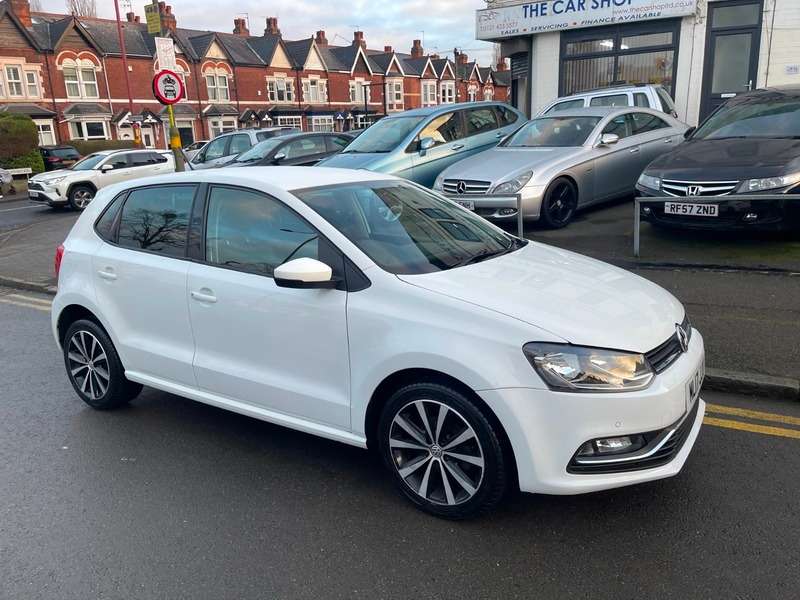 null VOLKSWAGEN POLO null VOLKSWAGEN POLO