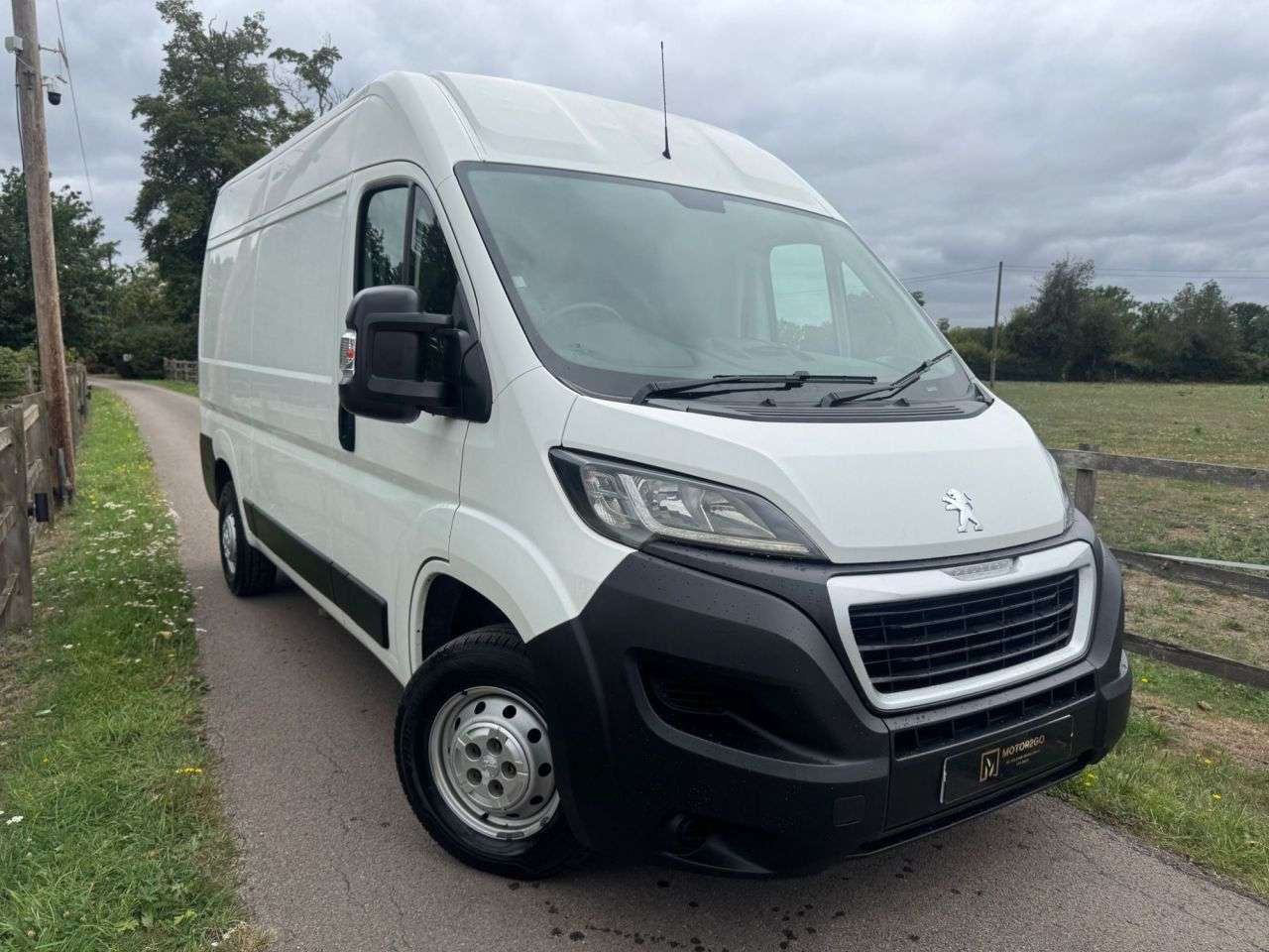 A 2020 PEUGEOT BOXER 2.2 BLUEHDI 335 L2H2 PROFESSIONAL P/V 139 BHP 2020, L2H2, MWB, M/R, EURO 6 A 2020 PEUGEOT BOXER 2.2 BLUEHDI 335 L2H2 PROFESSIONAL P/V 139 BHP 2020, L2H2, MWB, M/R, EURO 6