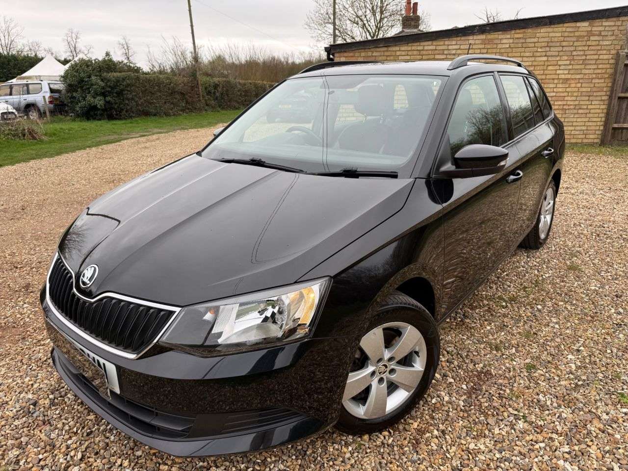 A 2015 SKODA FABIA 1.2 TSI SE Estate 5dr Petrol DSG Euro 6 (s/s) (110 ps) SKODA FABIA 1.2 TSI A 2015 SKODA FABIA 1.2 TSI SE Estate 5dr Petrol DSG Euro 6 (s/s) (110 ps) SKODA FABIA 1.2 TSI