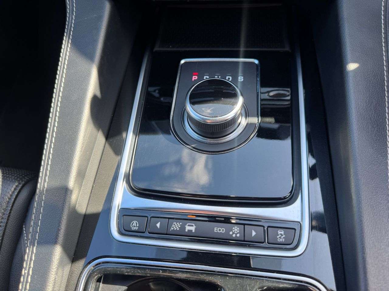 2018 JAGUAR F-PACE 2018 JAGUAR F-PACE