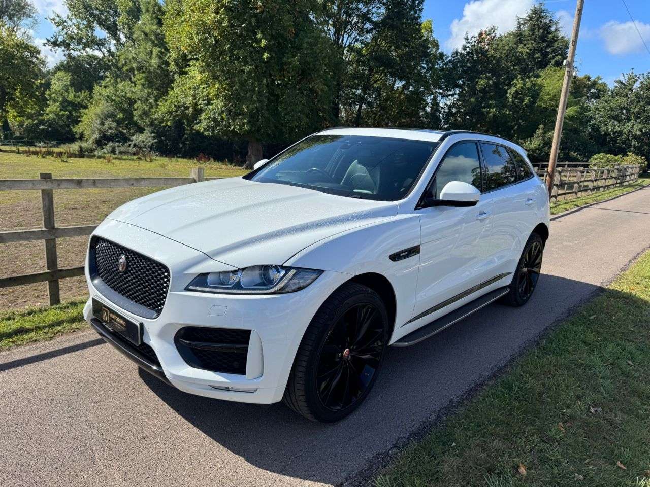 2018 JAGUAR F-PACE 2018 JAGUAR F-PACE