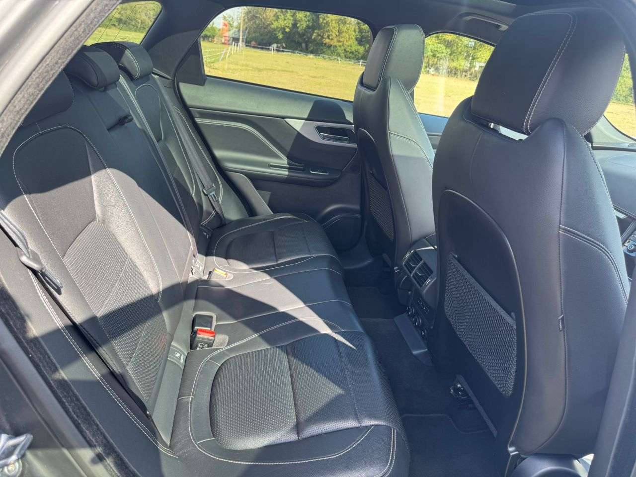 2018 JAGUAR F-PACE 2018 JAGUAR F-PACE