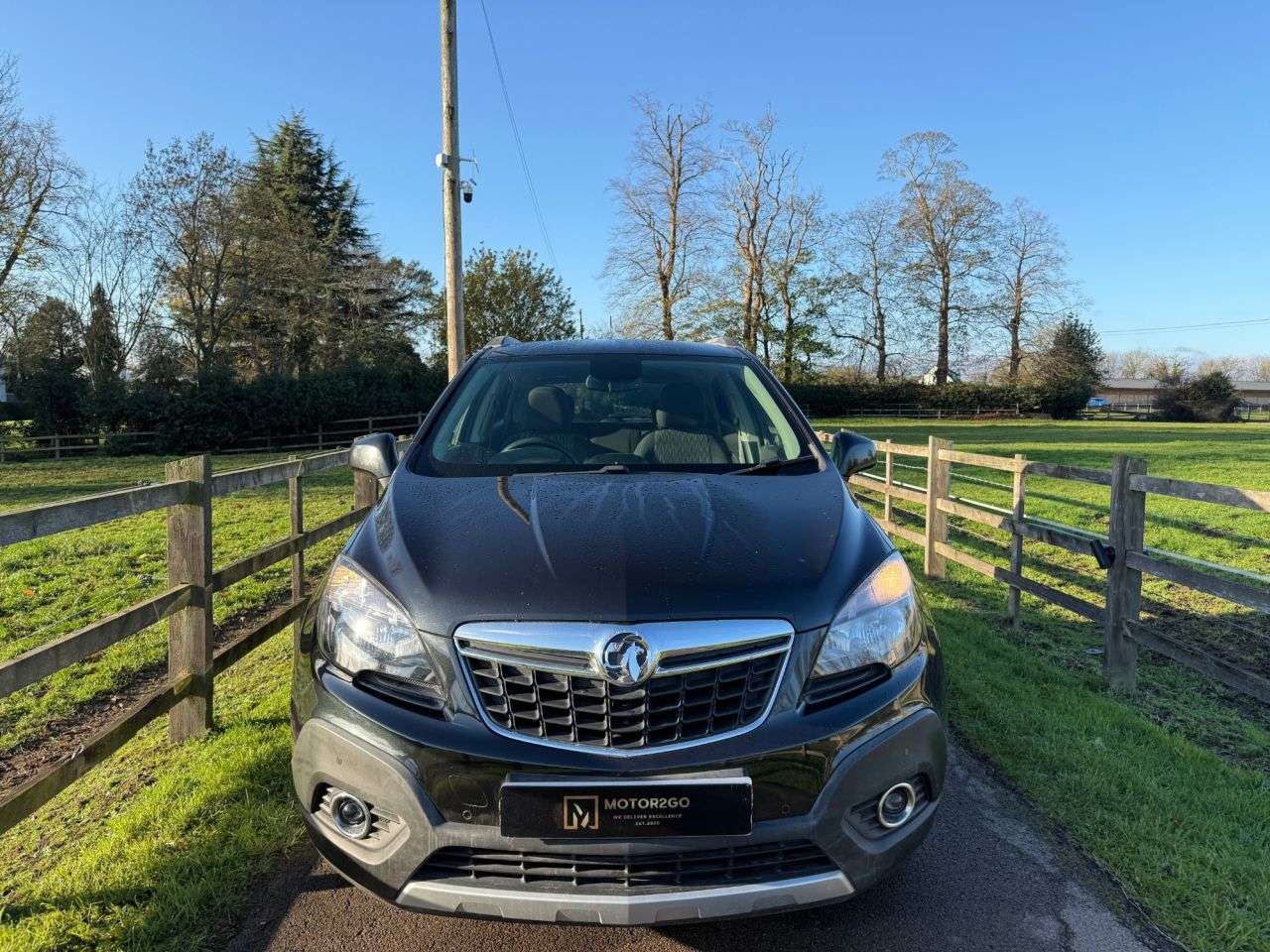 A 2016 VAUXHALL MOKKA 1.6i Exclusiv SUV 5dr Petrol Manual 2WD Euro 6 (s/s) (115 ps) LOW MILEAGE, A 2016 VAUXHALL MOKKA 1.6i Exclusiv SUV 5dr Petrol Manual 2WD Euro 6 (s/s) (115 ps) LOW MILEAGE,