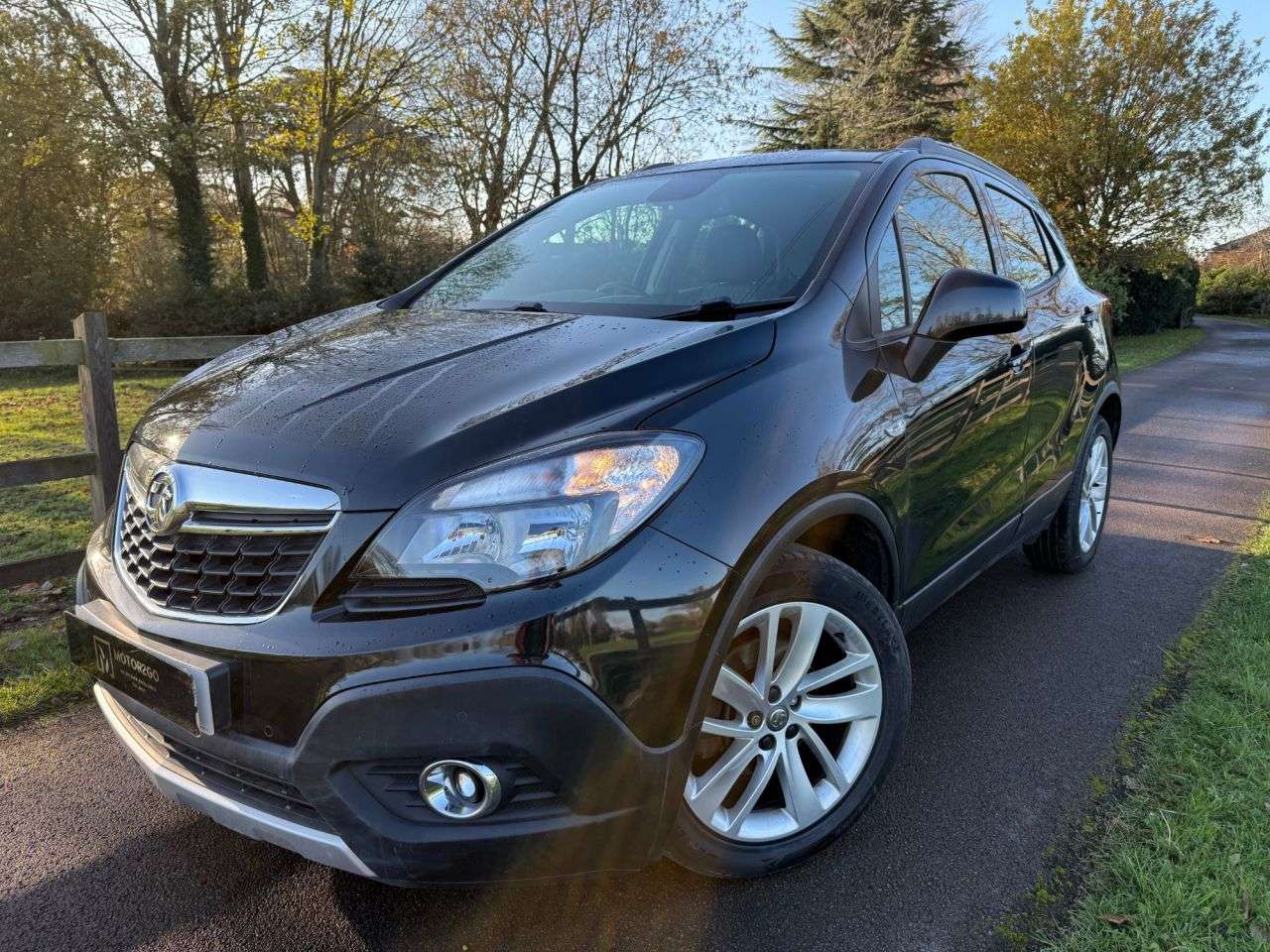 A 2016 VAUXHALL MOKKA 1.6i Exclusiv SUV 5dr Petrol Manual 2WD Euro 6 (s/s) (115 ps) LOW MILEAGE, A 2016 VAUXHALL MOKKA 1.6i Exclusiv SUV 5dr Petrol Manual 2WD Euro 6 (s/s) (115 ps) LOW MILEAGE,