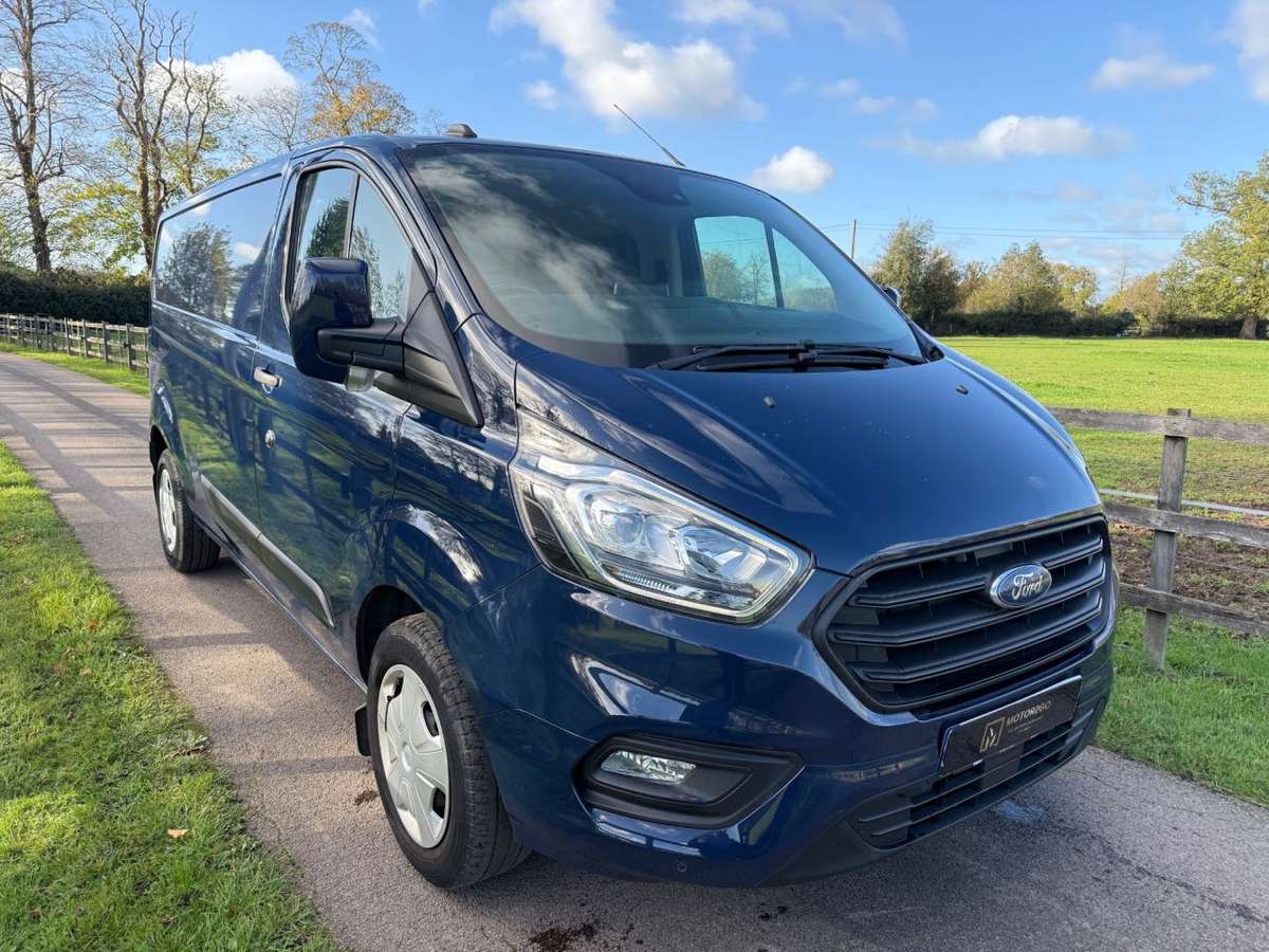 Check out this Ford Transit Custom 2020 Diesel Manual
