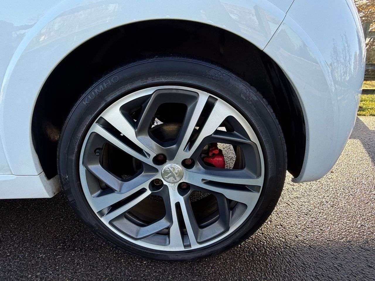 2014 PEUGEOT 208 2014 PEUGEOT 208