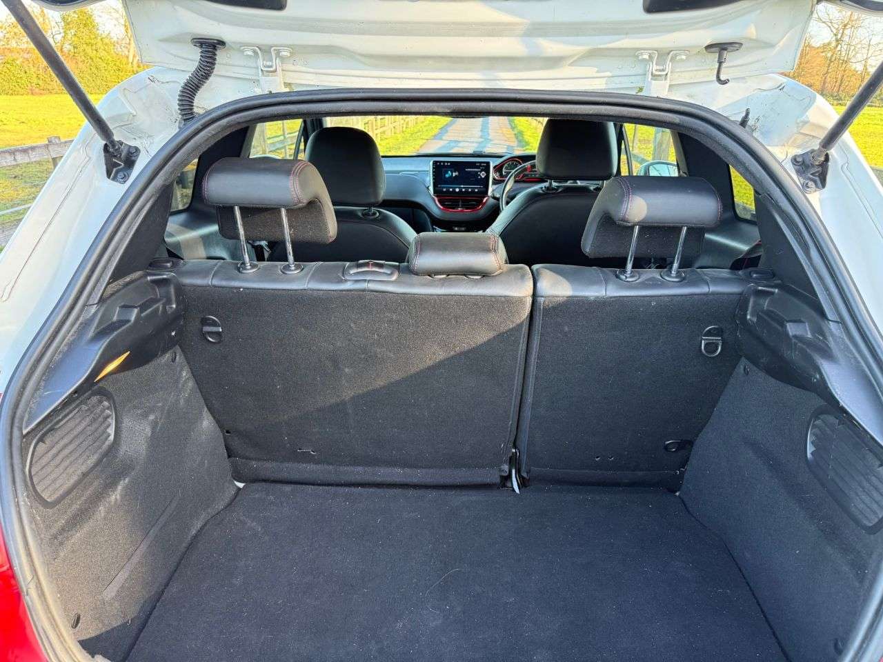 2014 PEUGEOT 208 2014 PEUGEOT 208