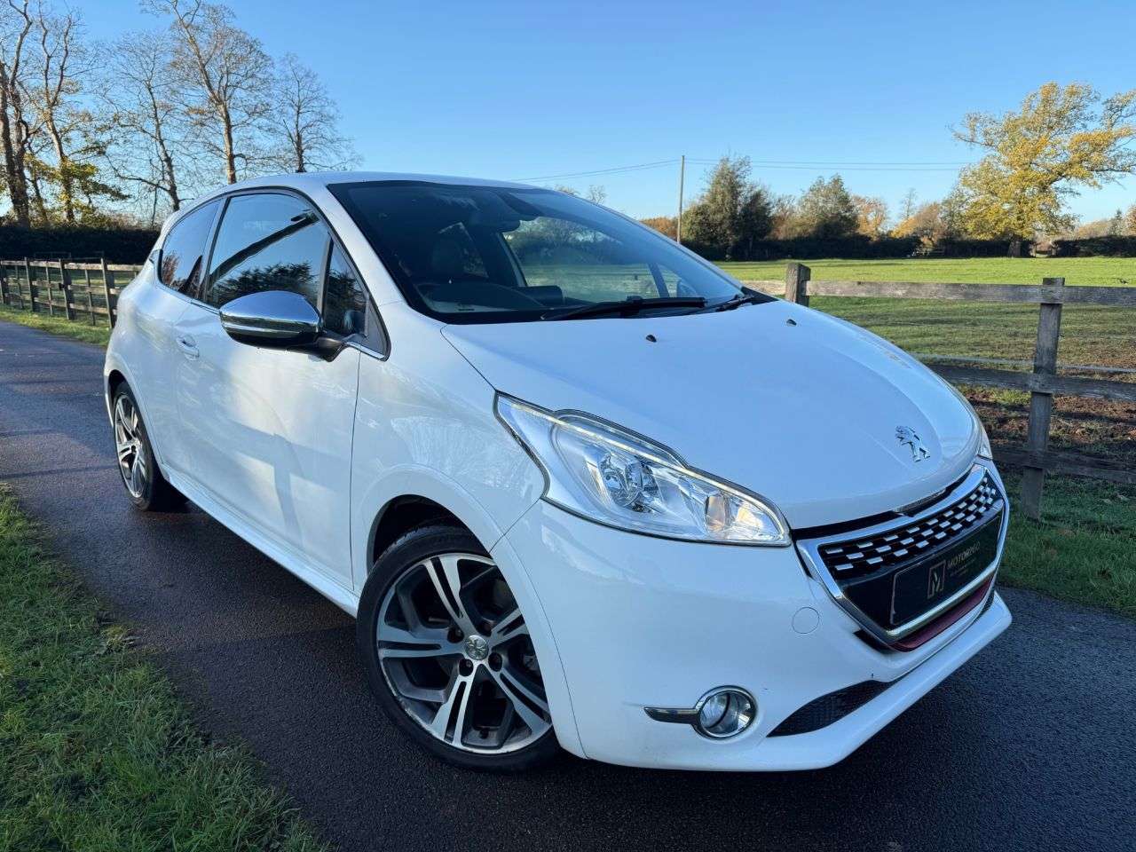 2014 PEUGEOT 208 2014 PEUGEOT 208