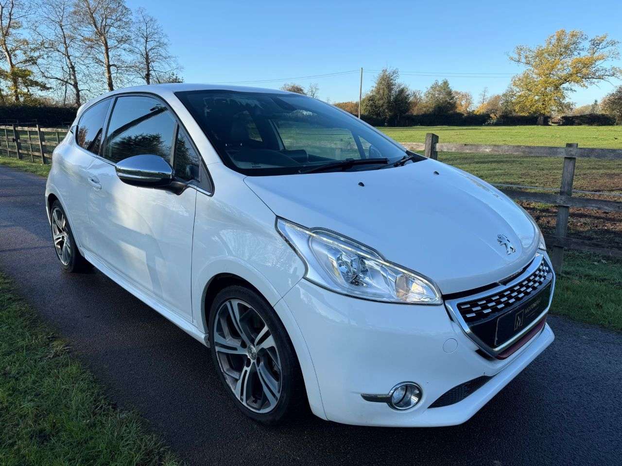 2014 PEUGEOT 208 2014 PEUGEOT 208