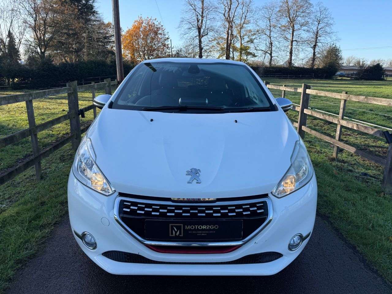 2014 PEUGEOT 208 2014 PEUGEOT 208