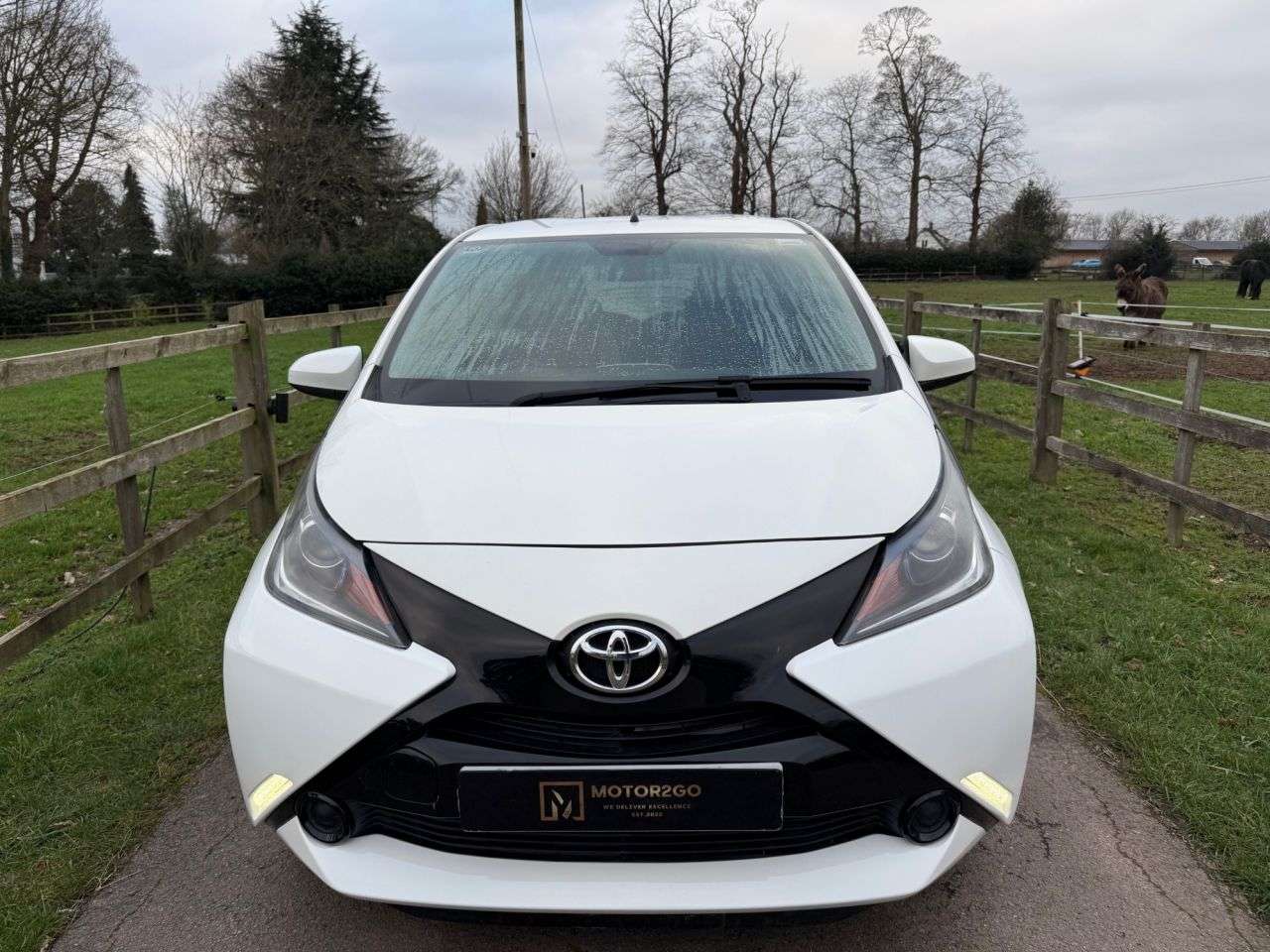 A 2015 TOYOTA AYGO 1.0 VVT-i x-play Hatchback 5dr Petrol Manual Euro 5 Euro 5 (68 ps) A 2015 TOYOTA AYGO 1.0 VVT-i x-play Hatchback 5dr Petrol Manual Euro 5 Euro 5 (68 ps)