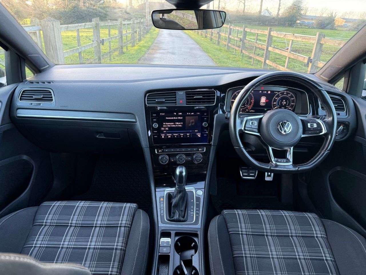 2019 VOLKSWAGEN GOLF 2019 VOLKSWAGEN GOLF