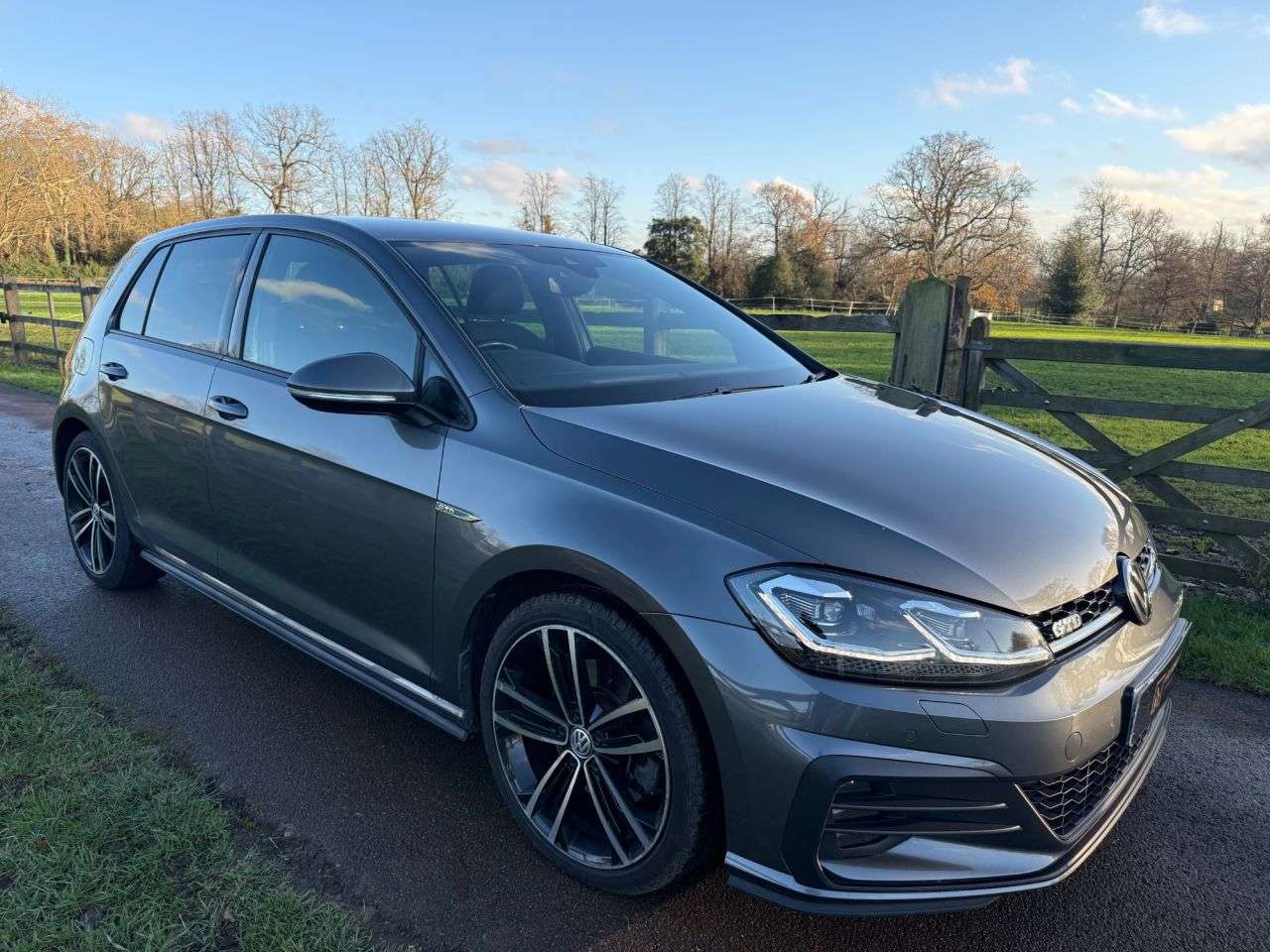 2019 VOLKSWAGEN GOLF 2019 VOLKSWAGEN GOLF