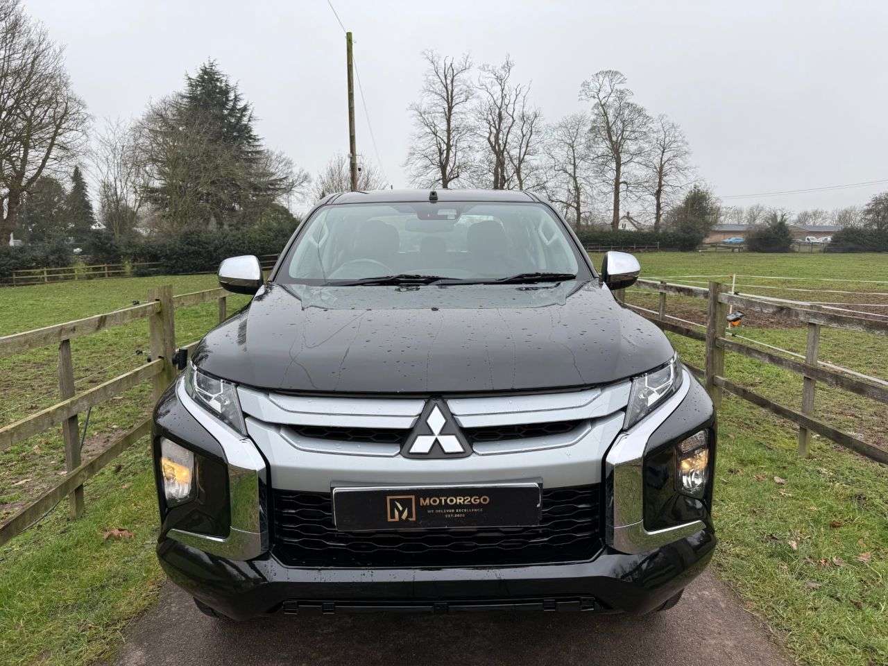 A 2020 MITSUBISHI L200 2.2 DI-D DC Trojan Pickup Double Cab 4dr Diesel Manual 4WD Euro 6 (s/s) (15 A 2020 MITSUBISHI L200 2.2 DI-D DC Trojan Pickup Double Cab 4dr Diesel Manual 4WD Euro 6 (s/s) (15