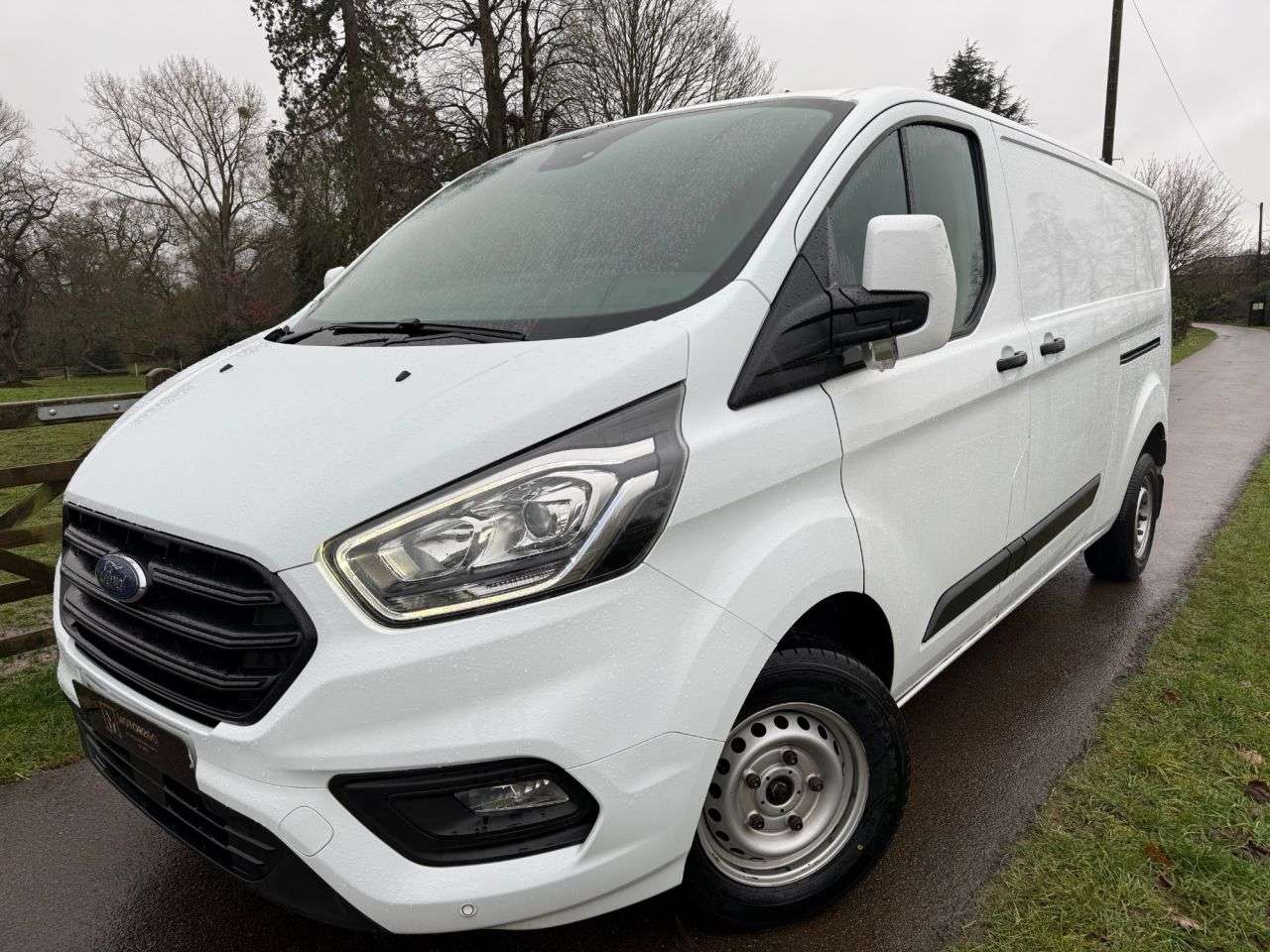 A 2022 FORD TRANSIT CUSTOM 2.0 300 EcoBlue Trend Panel Van 5dr Diesel Manual L2 H1 Euro 6 (130 ps) AC, A 2022 FORD TRANSIT CUSTOM 2.0 300 EcoBlue Trend Panel Van 5dr Diesel Manual L2 H1 Euro 6 (130 ps) AC,
