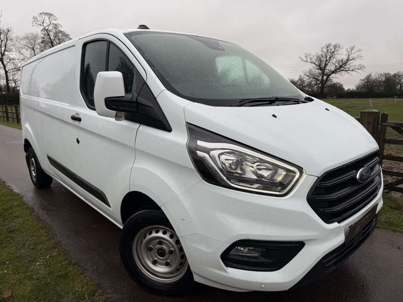 A 2022 FORD TRANSIT CUSTOM 2.0 300 EcoBlue Trend Panel Van 5dr Diesel Manual L2 H1 Euro 6 (130 ps) AC, A 2022 FORD TRANSIT CUSTOM 2.0 300 EcoBlue Trend Panel Van 5dr Diesel Manual L2 H1 Euro 6 (130 ps) AC,
