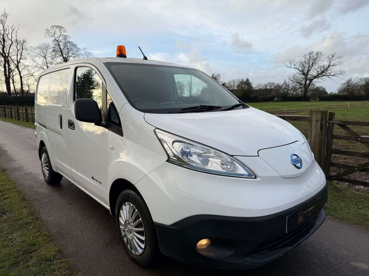 A 2015 NISSAN E-NV200 Acenta Panel Van 5dr Electric Auto SWB (Rapid) (109 ps) A 2015 NISSAN E-NV200 Acenta Panel Van 5dr Electric Auto SWB (Rapid) (109 ps)