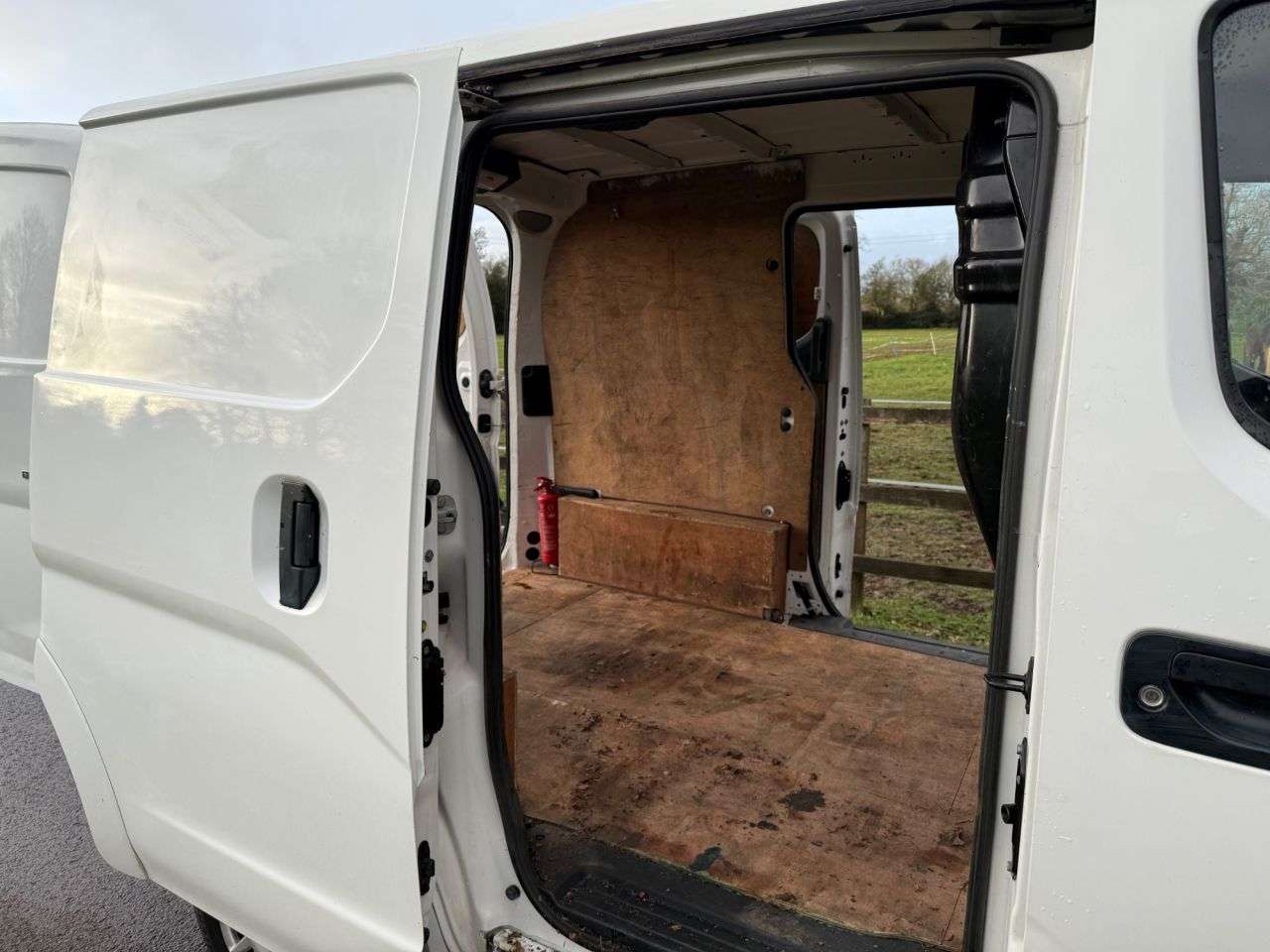 2015 NISSAN E-NV200 2015 NISSAN E-NV200