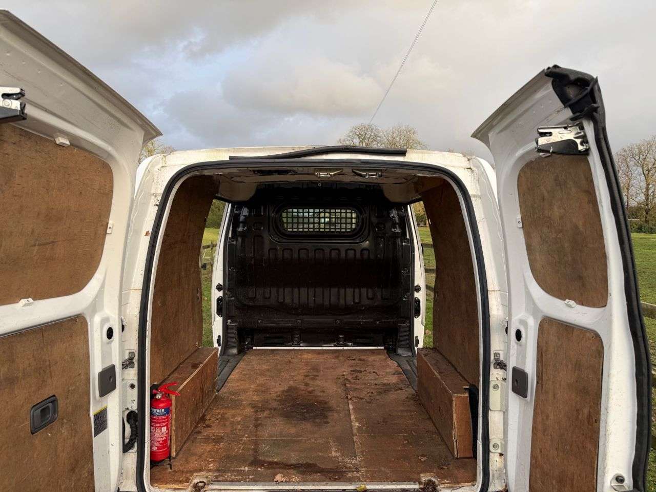 2015 NISSAN E-NV200 2015 NISSAN E-NV200