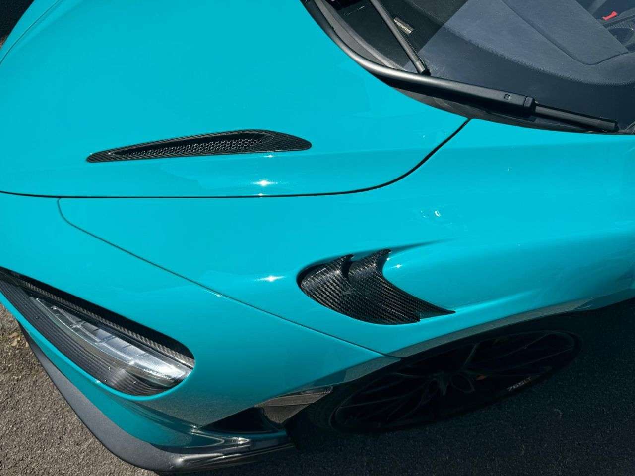 2021 MCLAREN 765LT 2021 MCLAREN 765LT