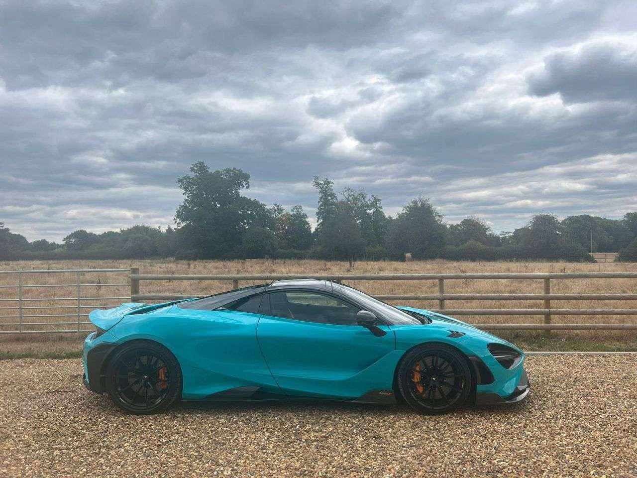 2021 MCLAREN 765LT 2021 MCLAREN 765LT