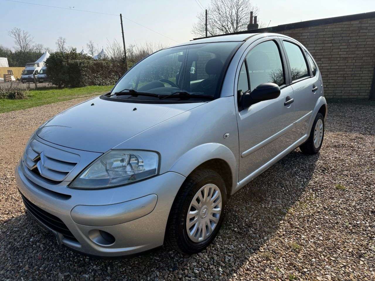 A 2007 CITROEN C3 1.1i Desire Hatchback 5dr Petrol Manual (143 g/km, 59 bhp) FULL SERVICE HIS A 2007 CITROEN C3 1.1i Desire Hatchback 5dr Petrol Manual (143 g/km, 59 bhp) FULL SERVICE HIS