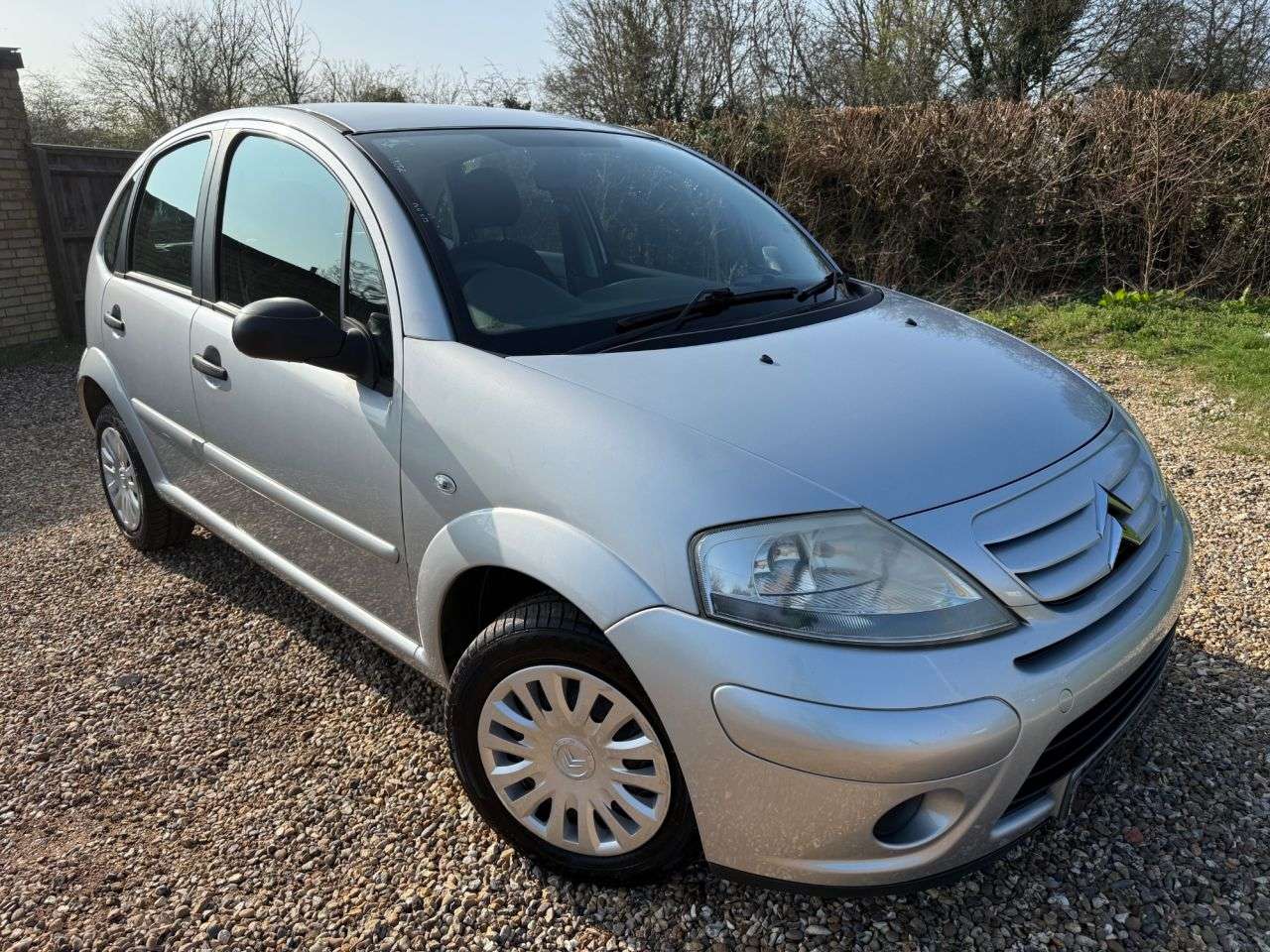 A 2007 CITROEN C3 1.1i Desire Hatchback 5dr Petrol Manual (143 g/km, 59 bhp) FULL SERVICE HIS A 2007 CITROEN C3 1.1i Desire Hatchback 5dr Petrol Manual (143 g/km, 59 bhp) FULL SERVICE HIS