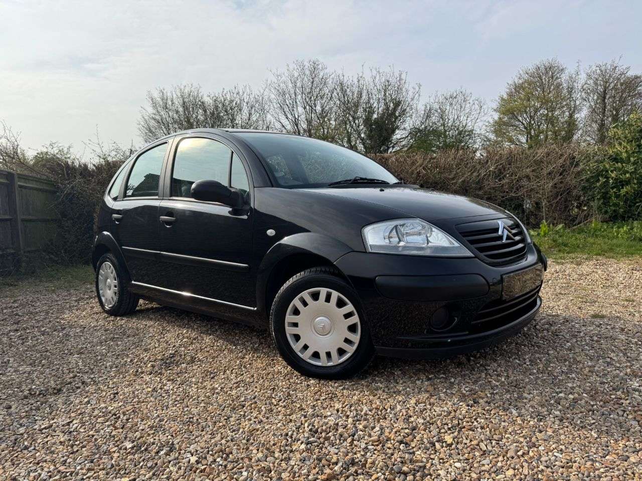 A 2004 CITROEN C3 1.4i Desire Hatchback 5dr Petrol Manual (148 g/km, 72 bhp) IMMACULATE, 2 KE A 2004 CITROEN C3 1.4i Desire Hatchback 5dr Petrol Manual (148 g/km, 72 bhp) IMMACULATE, 2 KE