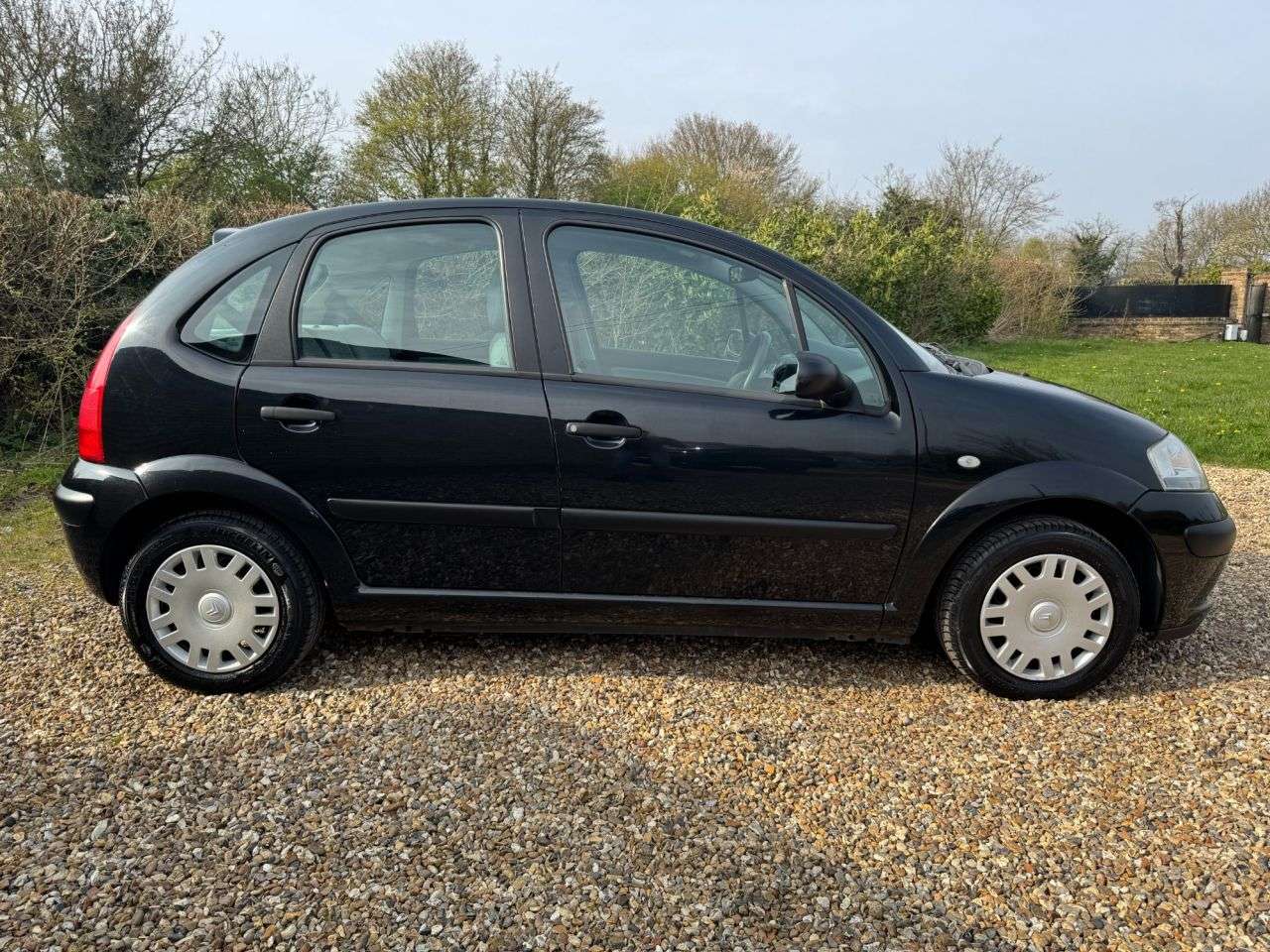 A 2004 CITROEN C3 1.4i Desire Hatchback 5dr Petrol Manual (148 g/km, 72 bhp) IMMACULATE, 2 KE A 2004 CITROEN C3 1.4i Desire Hatchback 5dr Petrol Manual (148 g/km, 72 bhp) IMMACULATE, 2 KE