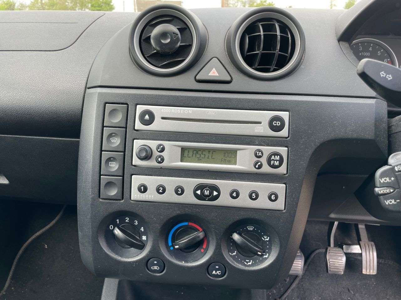 2005 FORD FIESTA 2005 FORD FIESTA