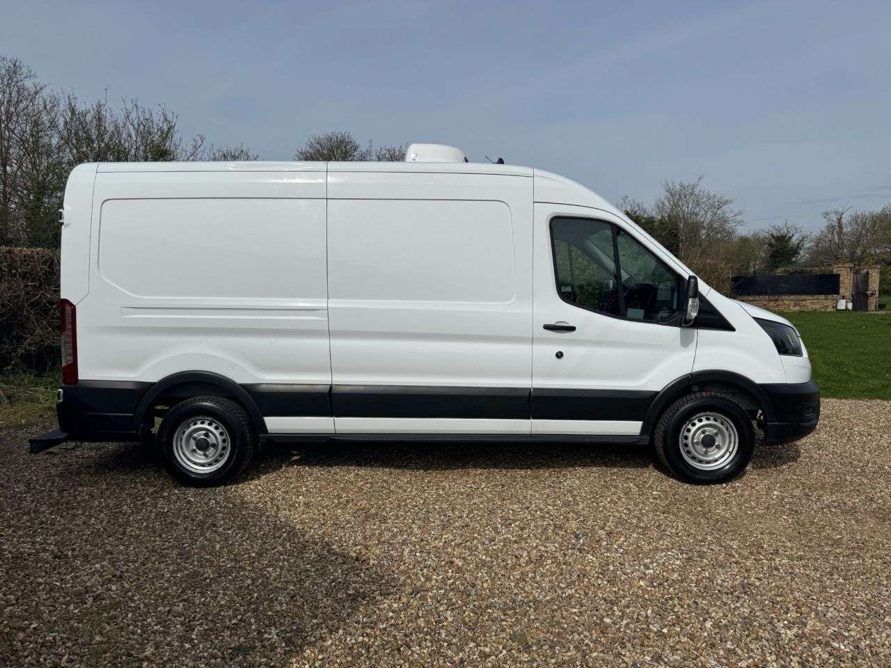A 2019 FORD TRANSIT 2.0 350 EcoBlue Leader Panel Van 5dr Diesel Manual RWD L3 H2 Euro 6 (s/s) ( A 2019 FORD TRANSIT 2.0 350 EcoBlue Leader Panel Van 5dr Diesel Manual RWD L3 H2 Euro 6 (s/s) (
